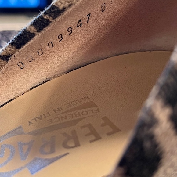 Salvatore Ferragamo Black and Tan Animal Print Heels Size 9 - Picture 10 of 10